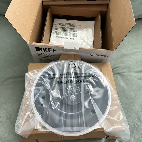 KEF dual stereo in-ceiling round speakers - Picture 5 of 6